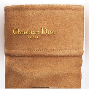 Dior D-town Suede Boots
Current collection
Sold out at boutiques!